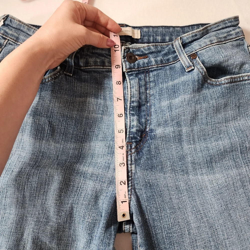 Levis Mid Rise Skinny Blue Medium Wash Denim Jeans